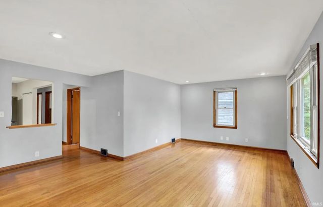 905 S Henderson Street, Bloomington, IN 47401