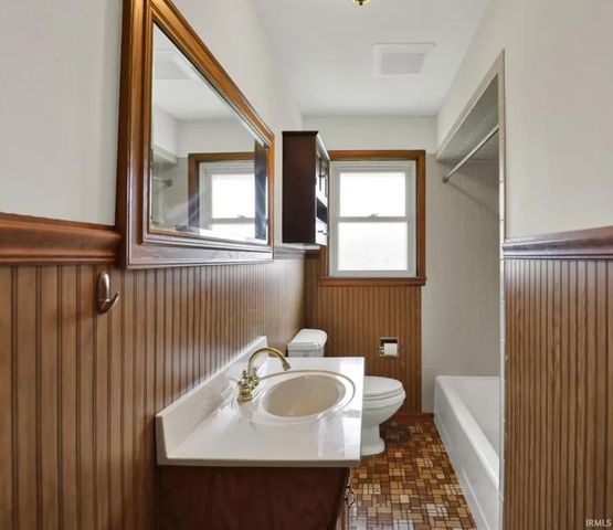 905 S Henderson Street, Bloomington, IN 47401