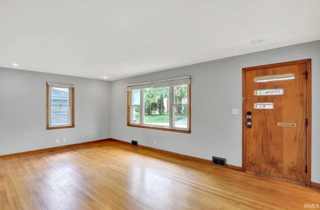 905 S Henderson Street, Bloomington, IN 47401