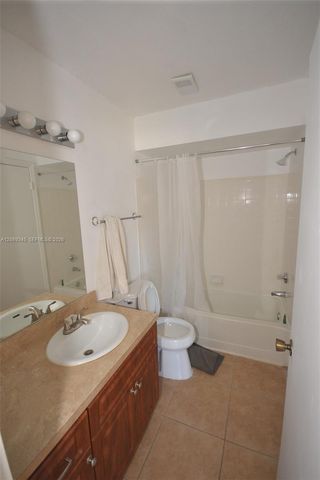 2796 S University Drive 2102, Davie, FL 33328