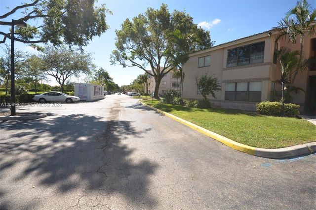 2796 S University Drive 2102, Davie, FL 33328