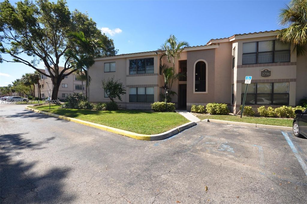 2796 S University Drive 2102, Davie, FL 33328