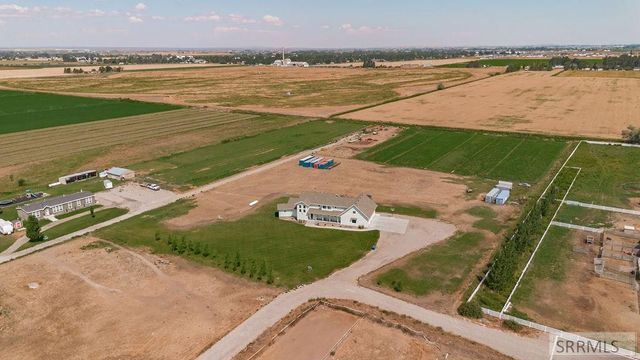 956 E 1100 N, Shelley, ID 83274