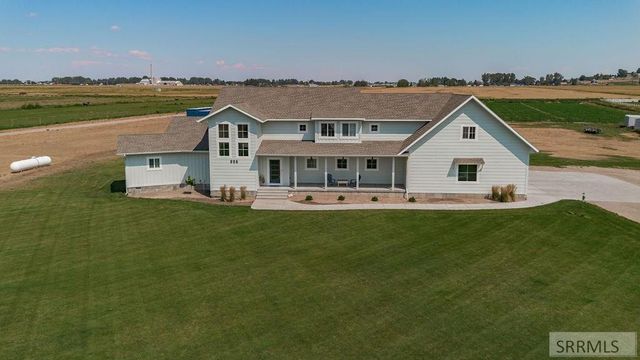 956 E 1100 N, Shelley, ID 83274
