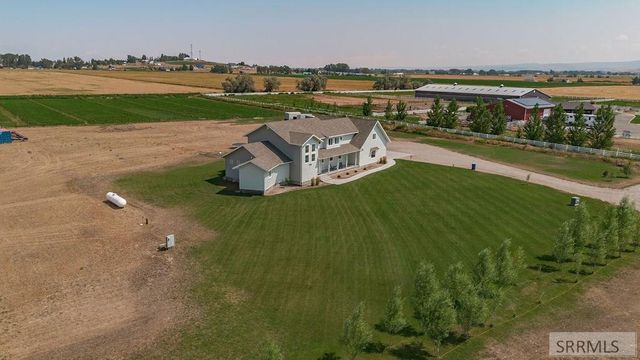956 E 1100 N, Shelley, ID 83274