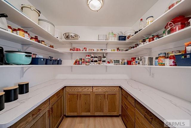 956 E 1100 N, Shelley, ID 83274