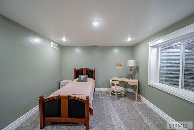 956 E 1100 N, Shelley, ID 83274