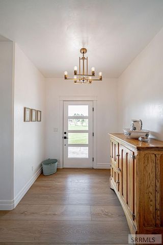 956 E 1100 N, Shelley, ID 83274