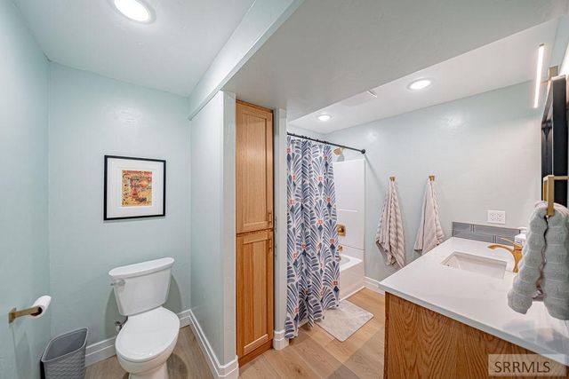 956 E 1100 N, Shelley, ID 83274