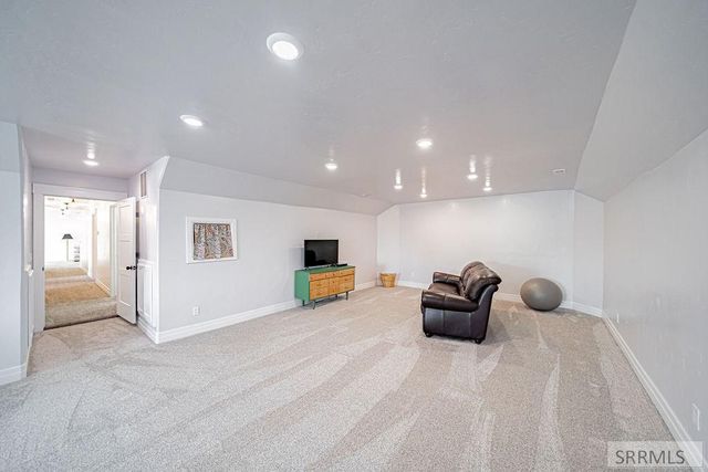 956 E 1100 N, Shelley, ID 83274