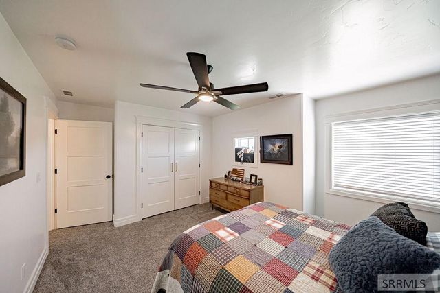 956 E 1100 N, Shelley, ID 83274