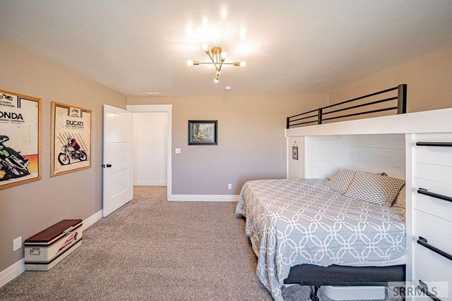 956 E 1100 N, Shelley, ID 83274