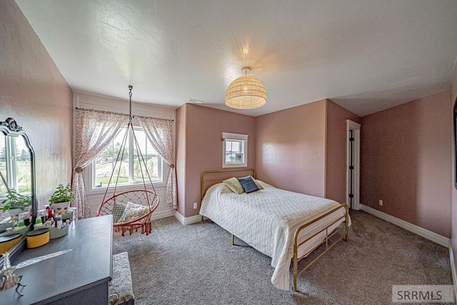 956 E 1100 N, Shelley, ID 83274