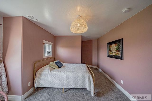 956 E 1100 N, Shelley, ID 83274