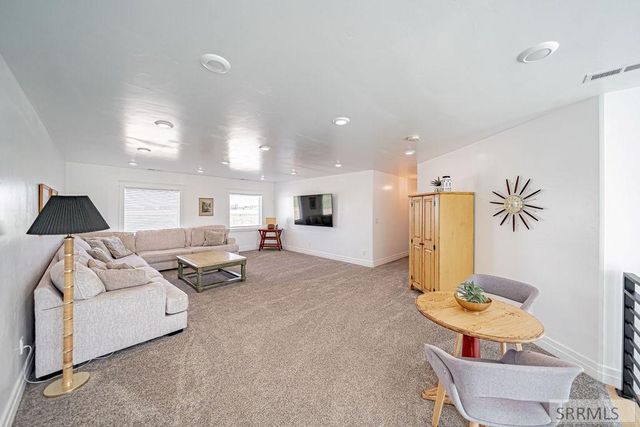 956 E 1100 N, Shelley, ID 83274
