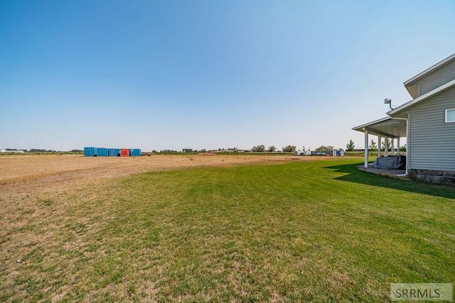 956 E 1100 N, Shelley, ID 83274