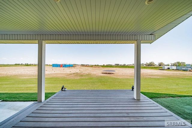 956 E 1100 N, Shelley, ID 83274