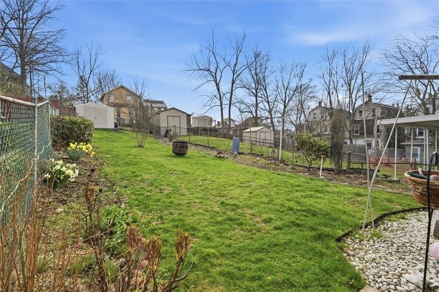 2208 Delaware Ave, Swissvale, PA 15218