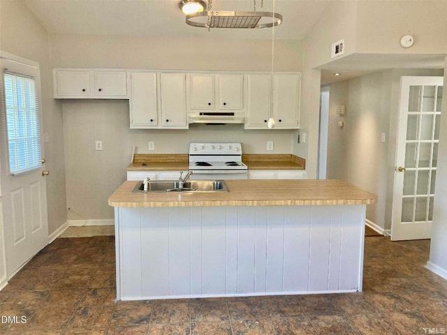 104 Castill Place, Garner, NC 27529