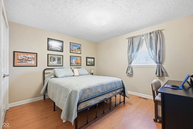 124 E Michelle Lane, Pendleton, IN 46064