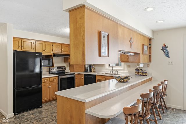 124 E Michelle Lane, Pendleton, IN 46064