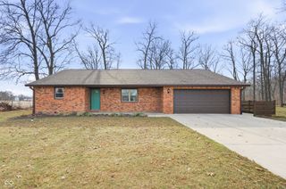 124 E Michelle Lane, Pendleton, IN 46064