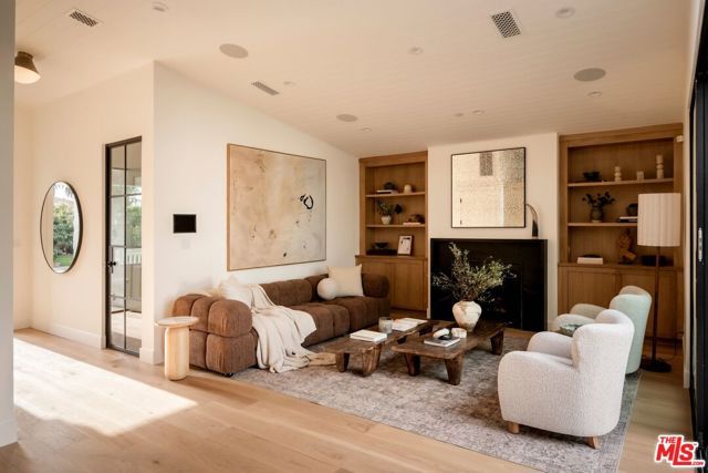 3770 May Street, Los Angeles, CA 90066