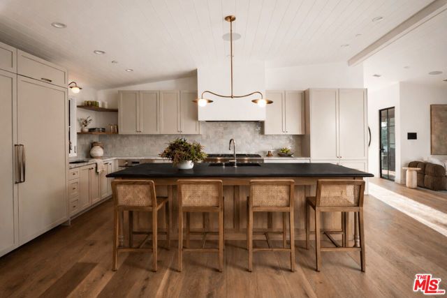 3770 May Street, Los Angeles, CA 90066