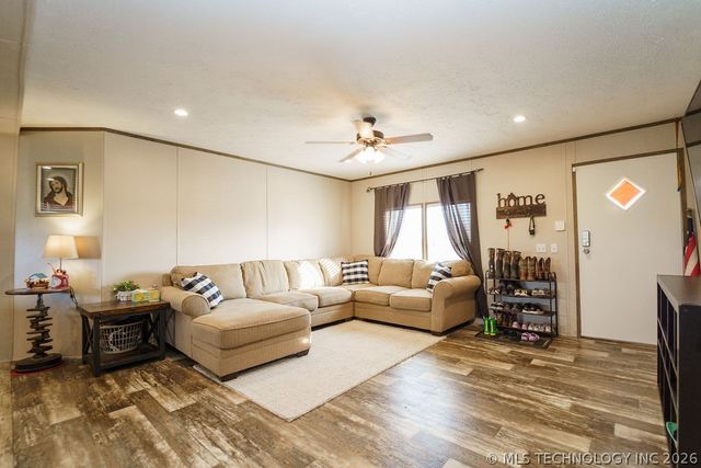 29365 E 181st Street S, Haskell, OK 74436