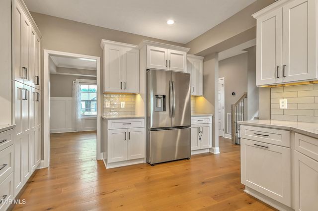 4091 Maize Place, Piney Flats, TN 37686