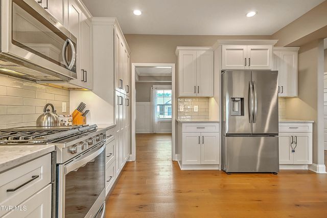 4091 Maize Place, Piney Flats, TN 37686