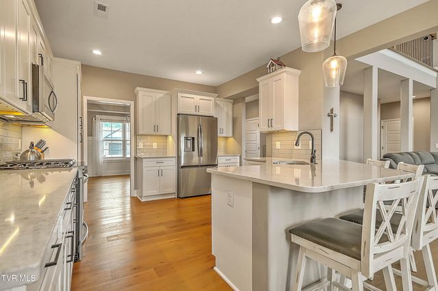 4091 Maize Place, Piney Flats, TN 37686