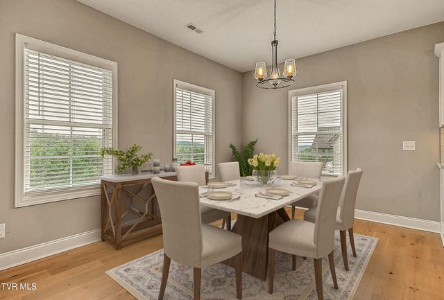 4091 Maize Place, Piney Flats, TN 37686