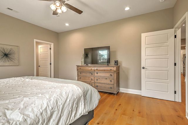 4091 Maize Place, Piney Flats, TN 37686