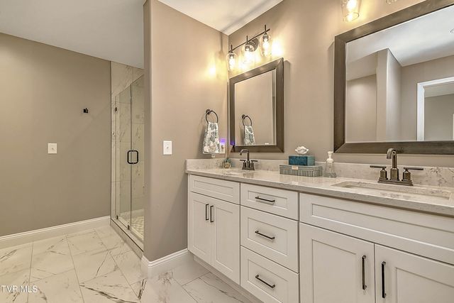 4091 Maize Place, Piney Flats, TN 37686