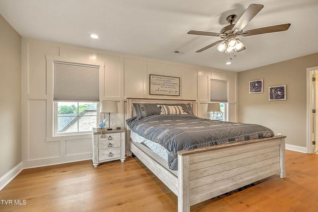 4091 Maize Place, Piney Flats, TN 37686