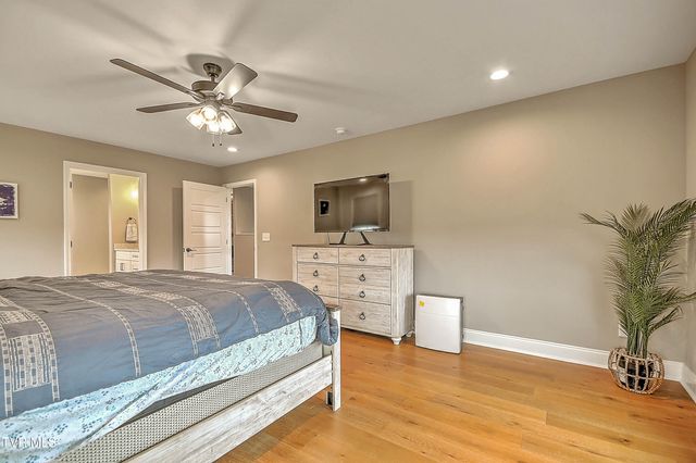 4091 Maize Place, Piney Flats, TN 37686