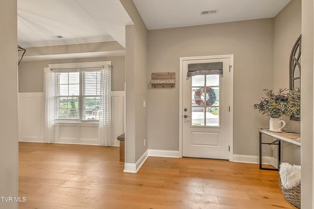 4091 Maize Place, Piney Flats, TN 37686