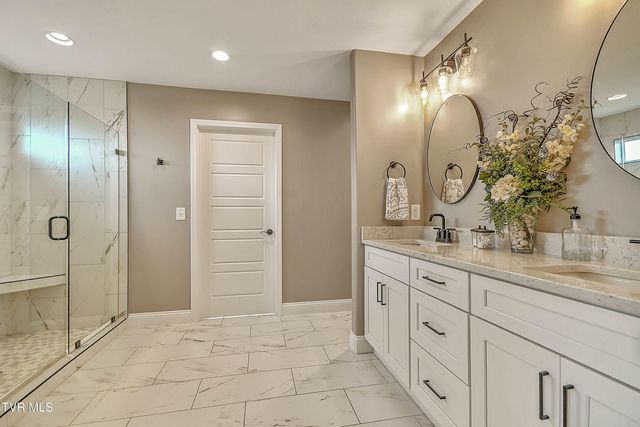 4091 Maize Place, Piney Flats, TN 37686