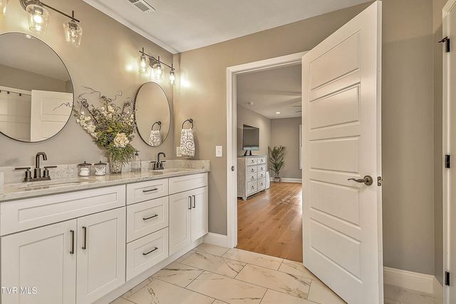 4091 Maize Place, Piney Flats, TN 37686