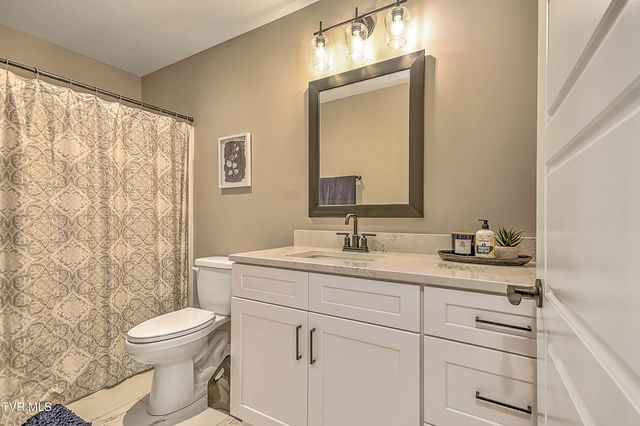 4091 Maize Place, Piney Flats, TN 37686