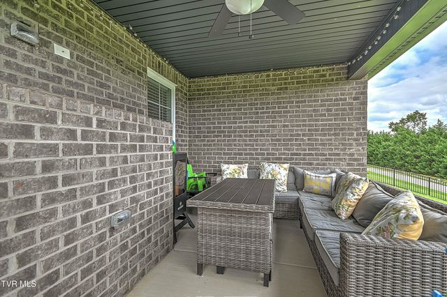 4091 Maize Place, Piney Flats, TN 37686