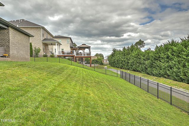 4091 Maize Place, Piney Flats, TN 37686