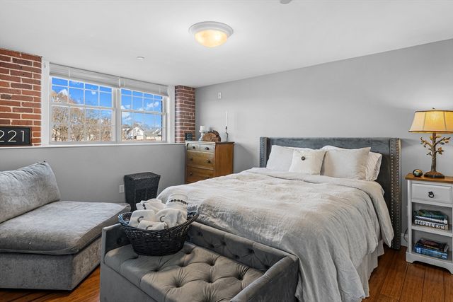 1 Tupperware Dr 221, North Smithfield, RI 02896