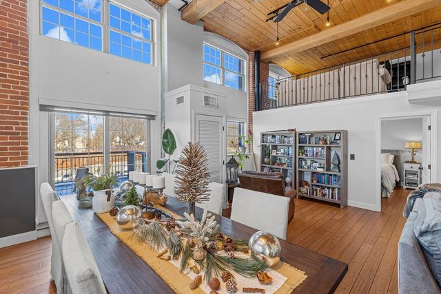 1 Tupperware Dr 221, North Smithfield, RI 02896