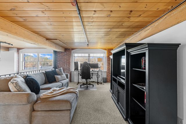 1 Tupperware Dr 221, North Smithfield, RI 02896