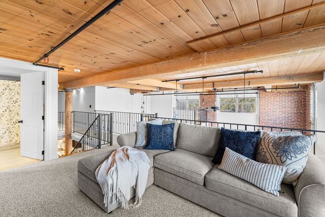 1 Tupperware Dr 221, North Smithfield, RI 02896