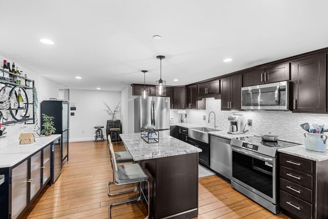 1 Tupperware Dr 221, North Smithfield, RI 02896