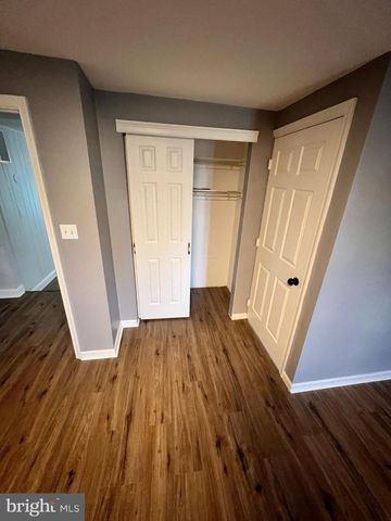 727 AUBURN RD, Fairless Hills, PA 19030