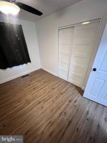 727 AUBURN RD, Fairless Hills, PA 19030